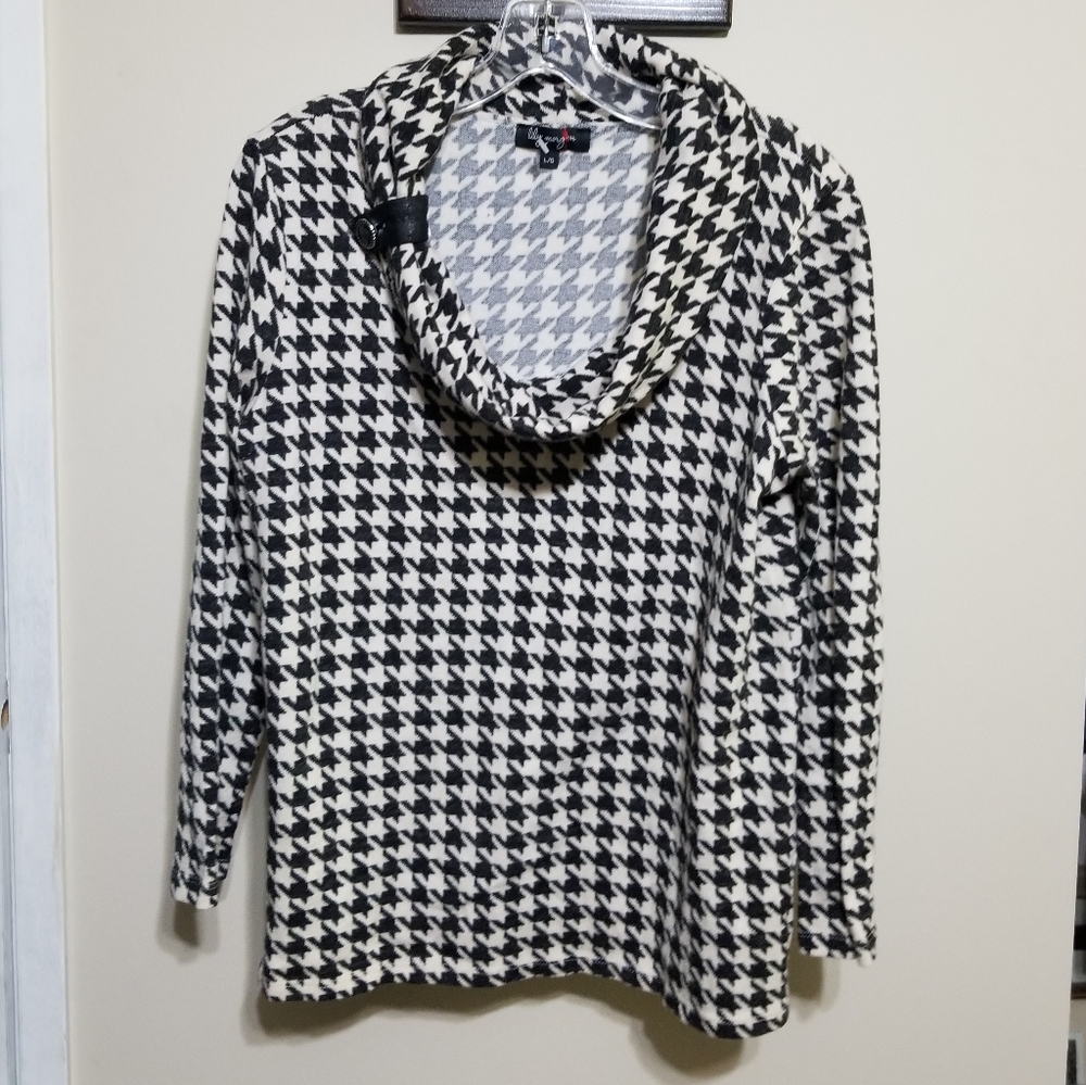 Lily Morgan Large Knit Sweater Cowl Long sleeved